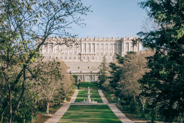 Palacio Real de Madrid. Historia, entradas, horarios, qué ver y curiosidades